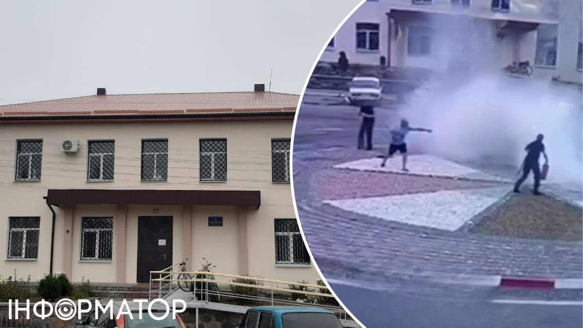 Гасить пламя из здания суда выбежал один из сотрудников, если бы не его оперативность, последствия были бы еще хуже