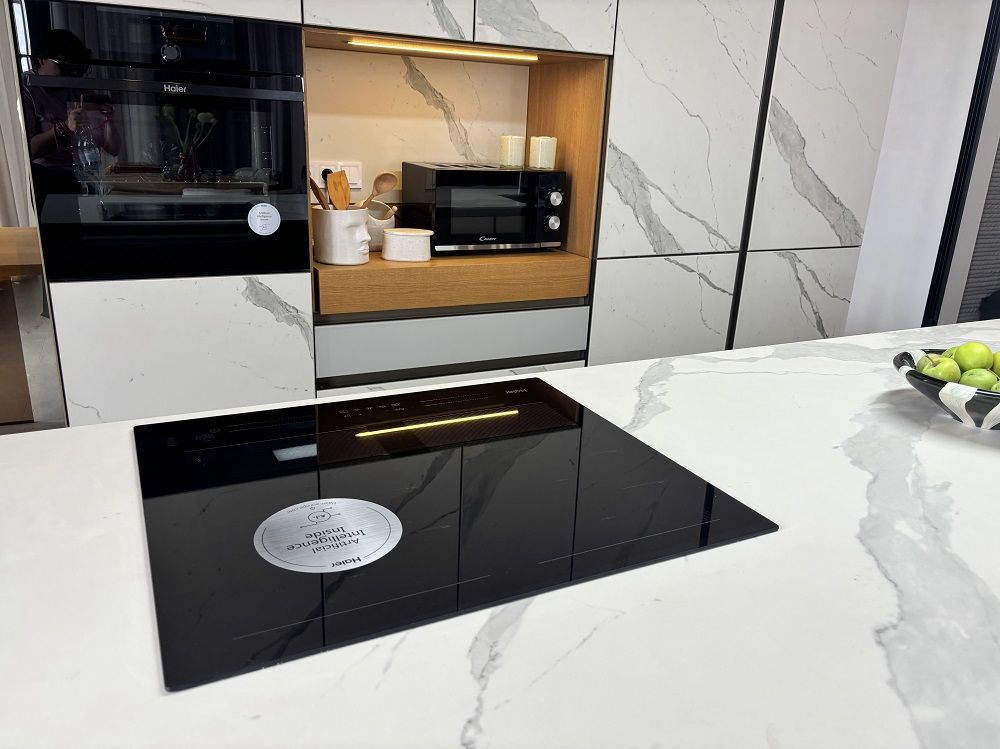 Фокстрот помог обустроить дом современной техникой.