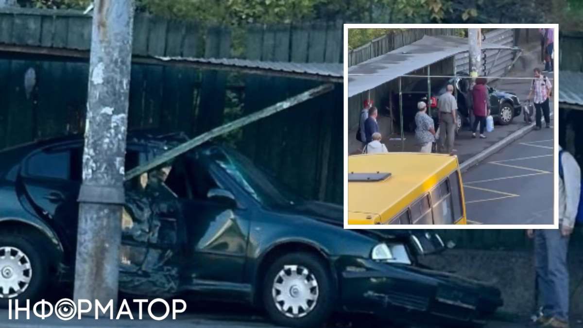 Водитель "Шкоды" просто сложил авто о стоящий на спинке столб