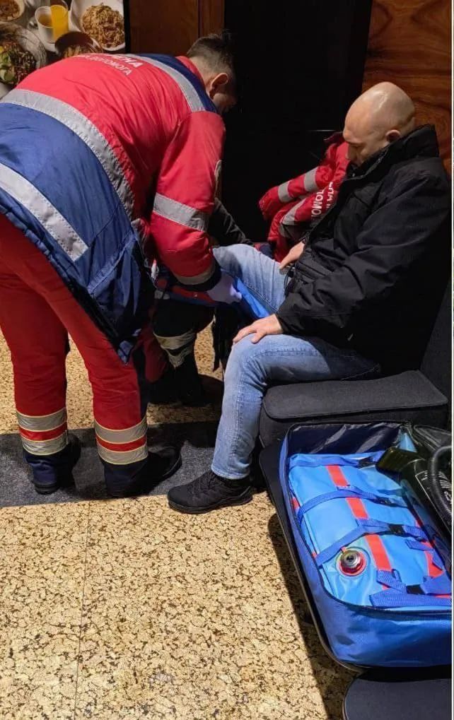 В БЦ Gulliver с 30 этажа сорвался лифт: внутри был человек.