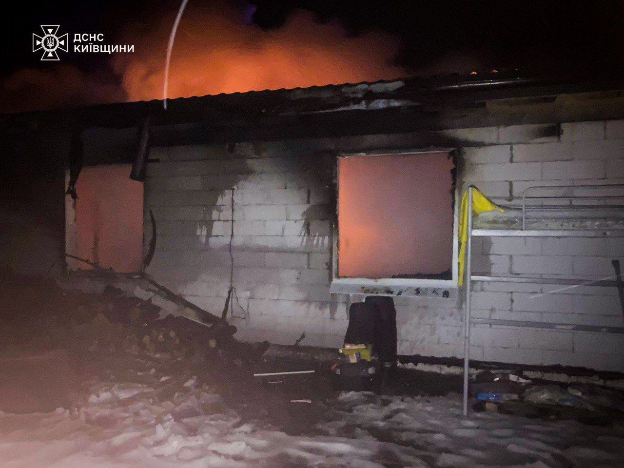 Біда на Київщині: у приватному будинку рвонув газовий котел, постраждали двоє маленьких діток 1