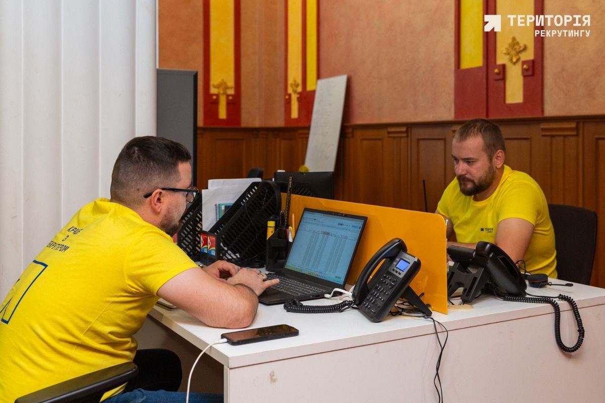 Чим допоможе військовий рекрутер у Києві 1