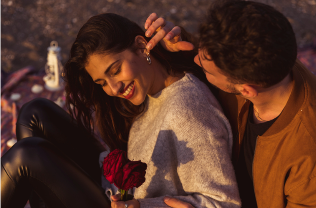 Як працює "хімія" між людьми: пояснення без романтики