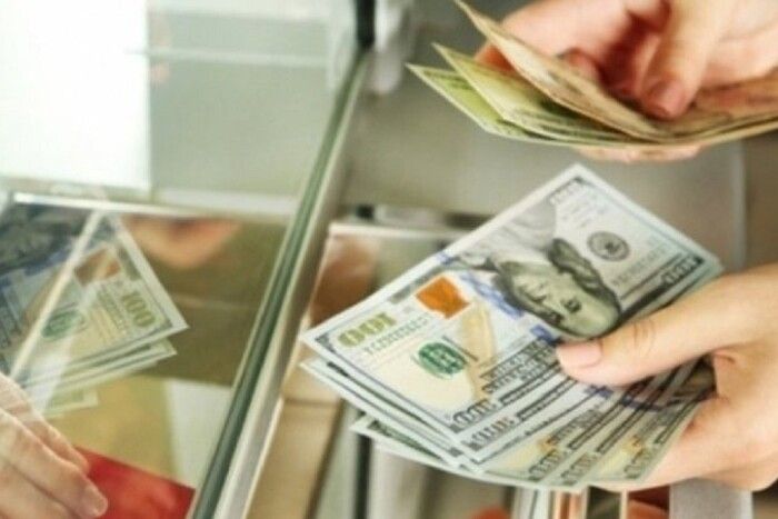 Как поменять старые и поврежденные доллары в Украине 1