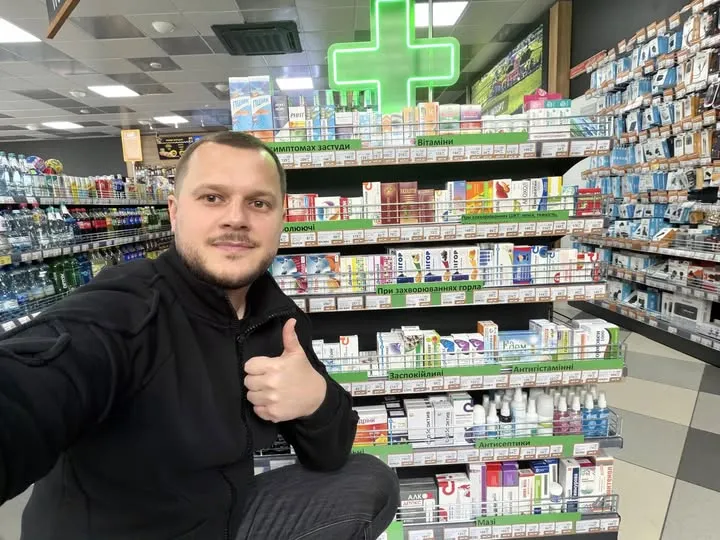 Микола Калашник обстоює ідею відкриття аптечних пунктів на АЗС, втім, в цієї ідеї є й чимало критиків