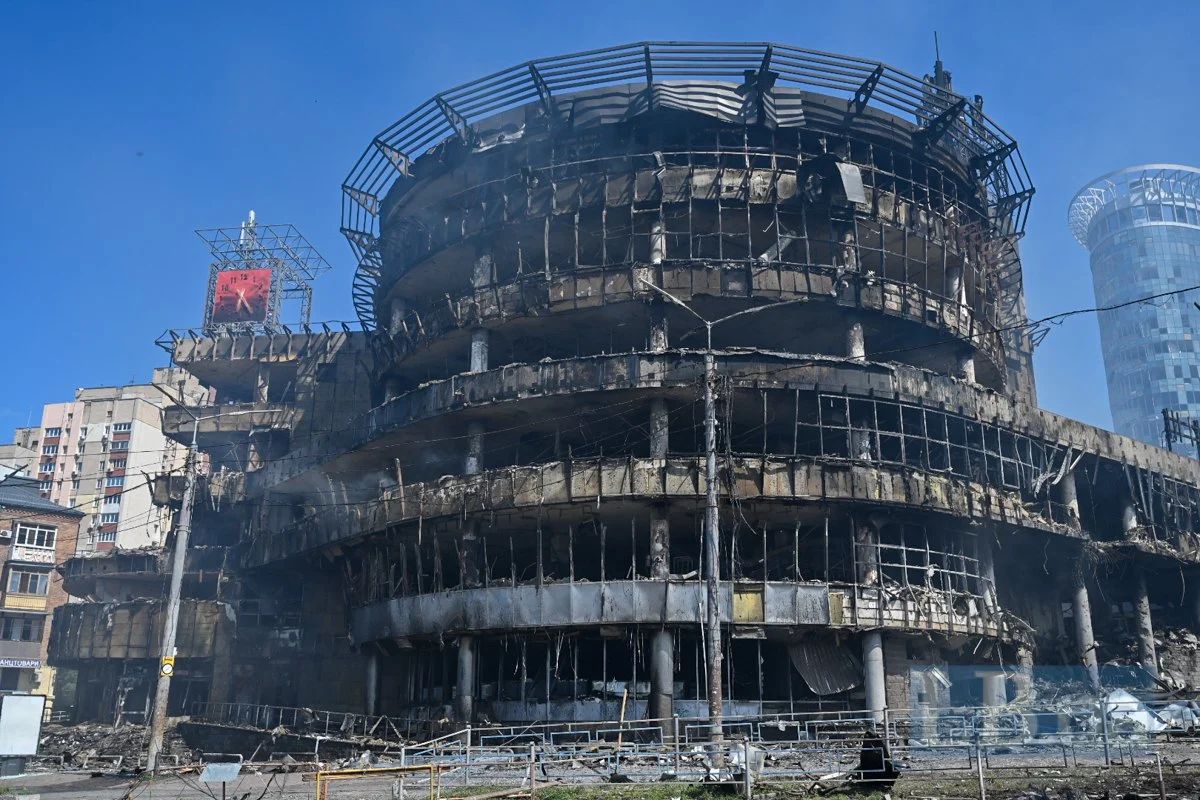 Последствия удара у станции метро "Лукьяновская", 24 мая 2026 года