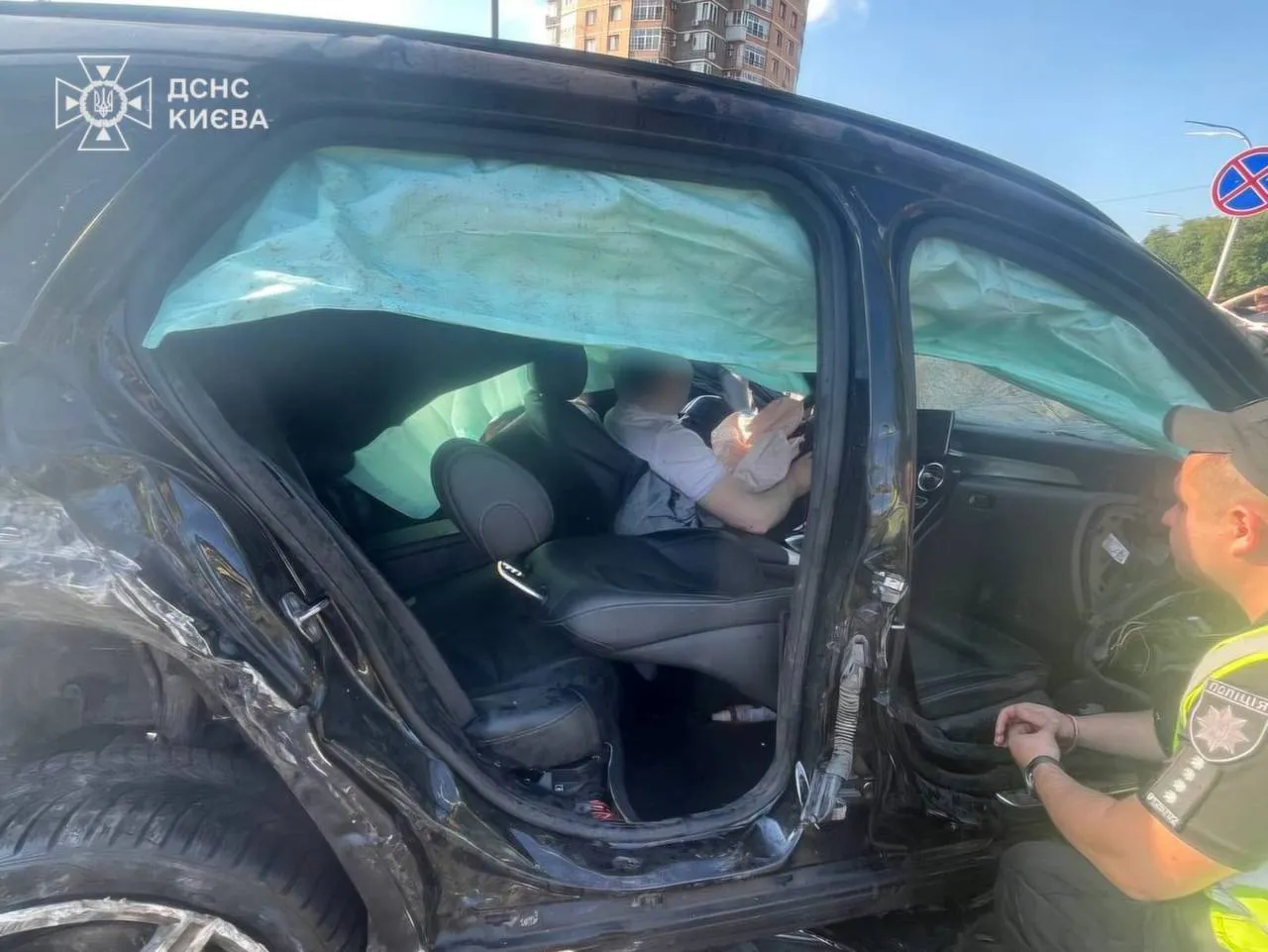 Водитель выжил, но попал в реанимацию