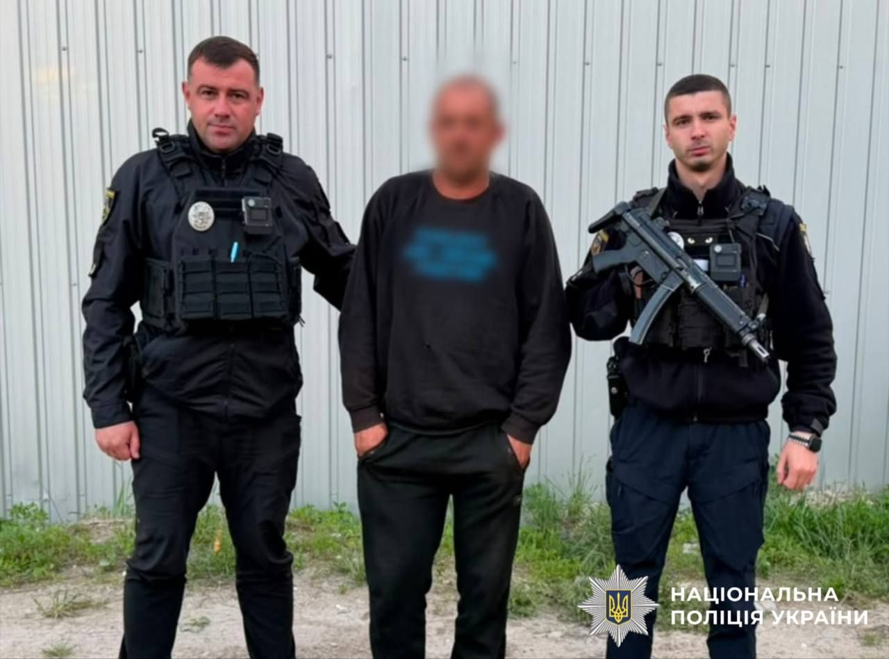 Злочинця, який проник до житла, затримала поліція. Злочинець