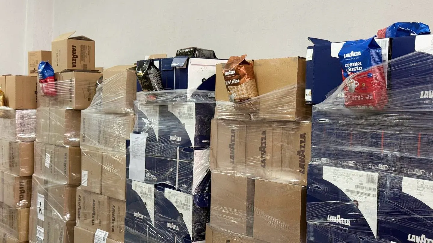 Київські митники знайшли чималу партію кави з Європи, що мала кримінальний бекґраунд 1