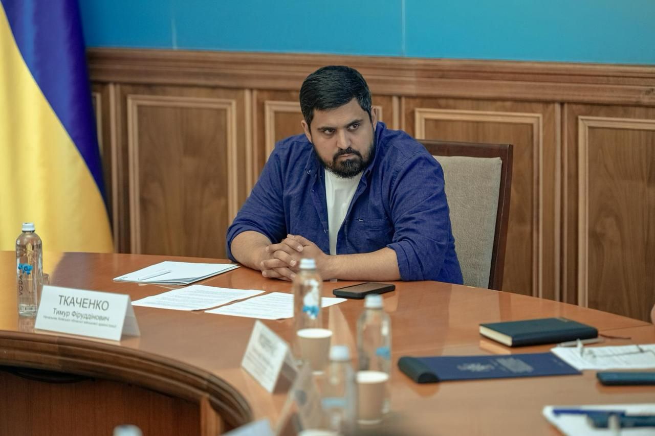 Тимур Ткаченко на совещании Тимур Ткаченко на совещании