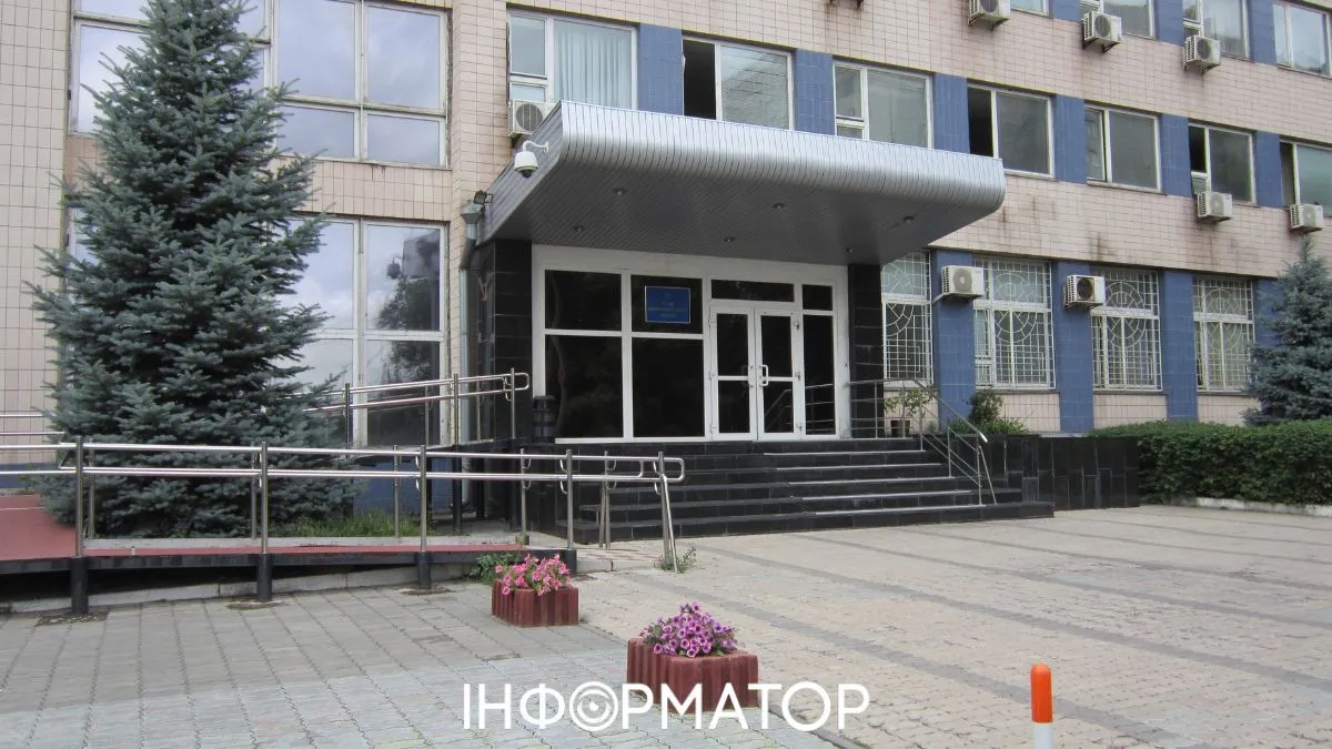Админздание бывшего мотоциклетного завода в Киеве продали за 114 миллионов - соревновались 14 участников 1