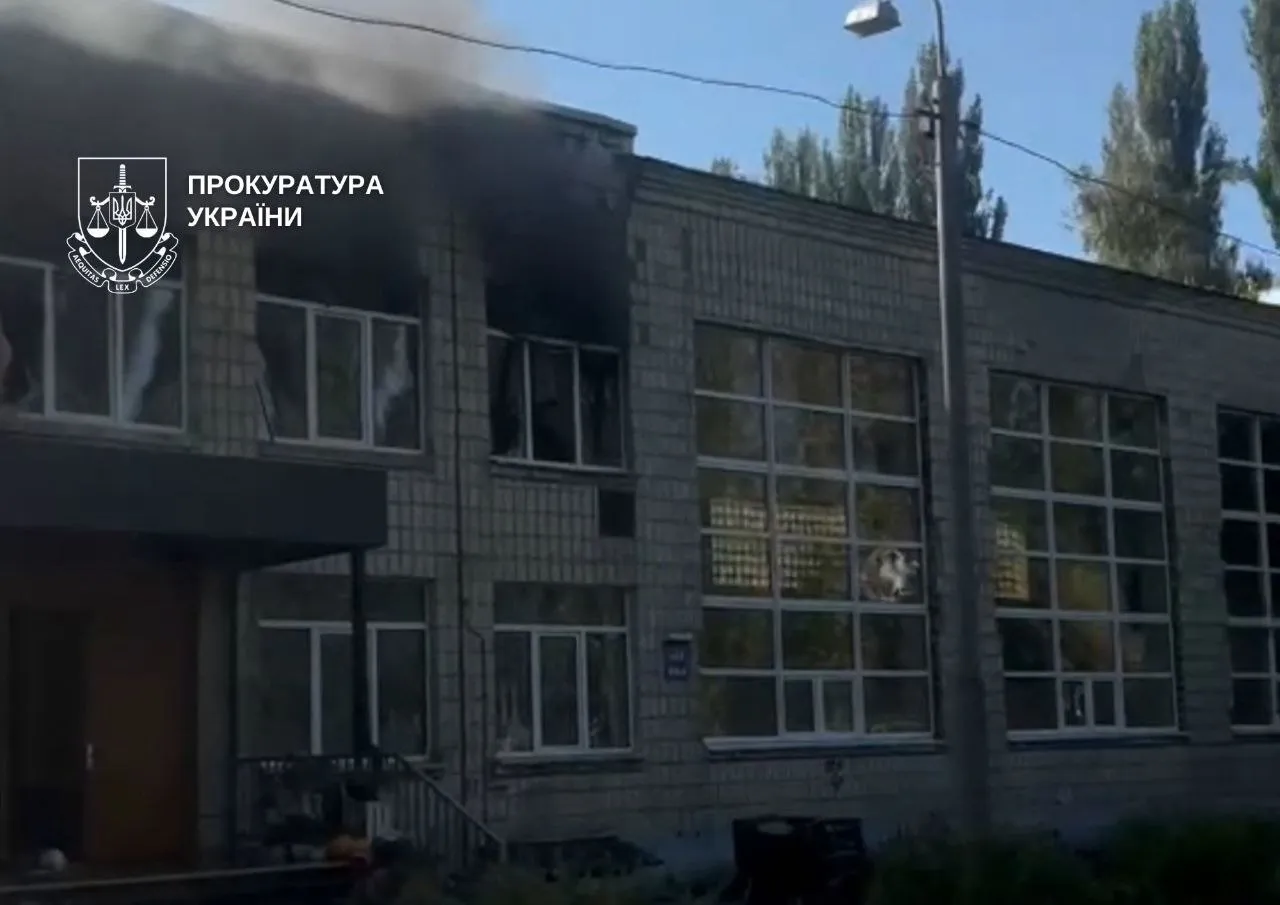 Шахед вразив школу №26 на Відрадному - її вже загасили, а от чи працюватиме надалі, невідомо 1