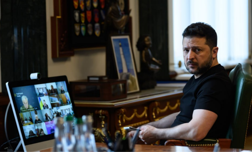Зеленський на нараді розкритикував київську владу Зеленський
