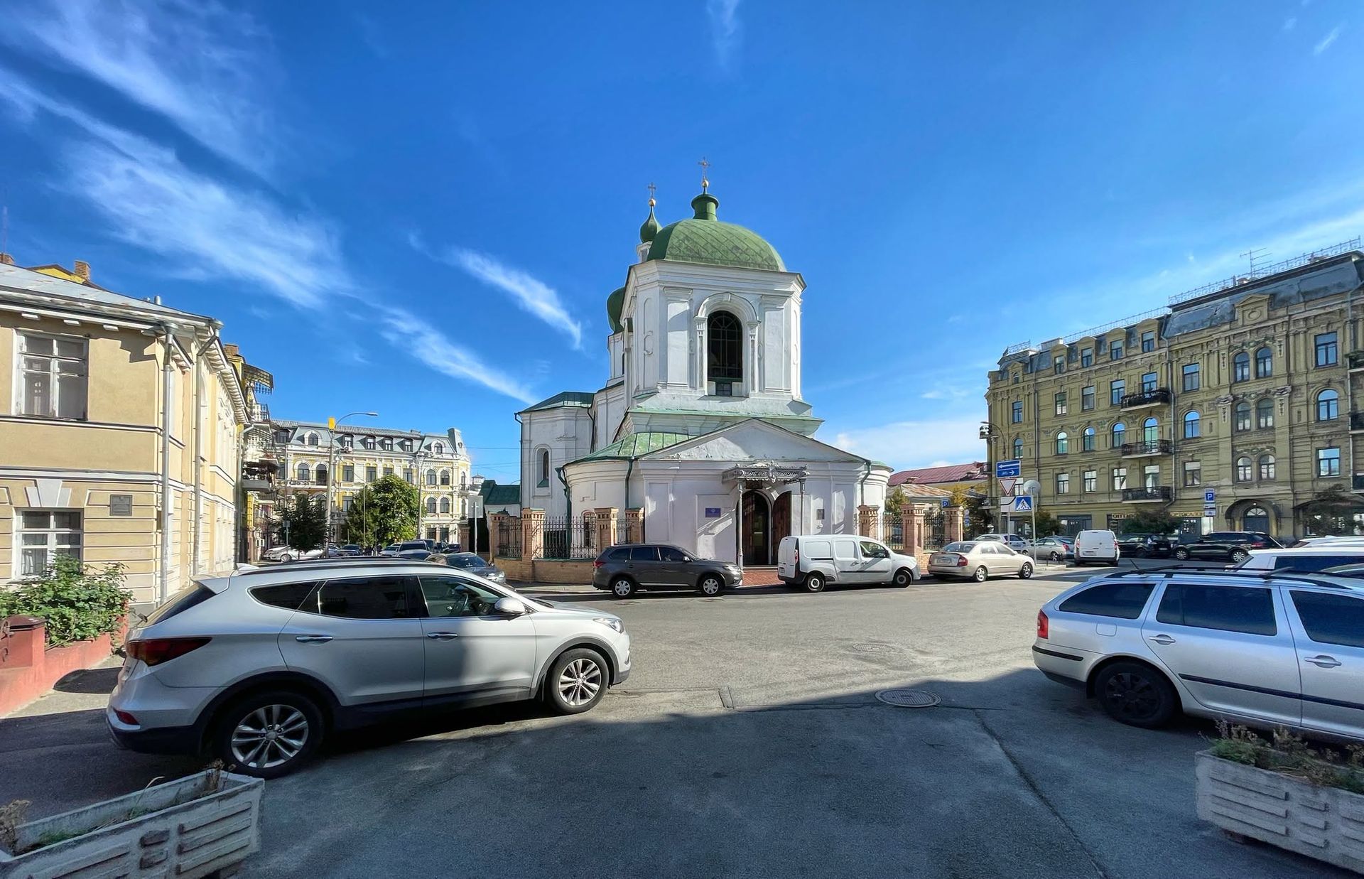 Наименование безымянного пространства на Подоле Подол