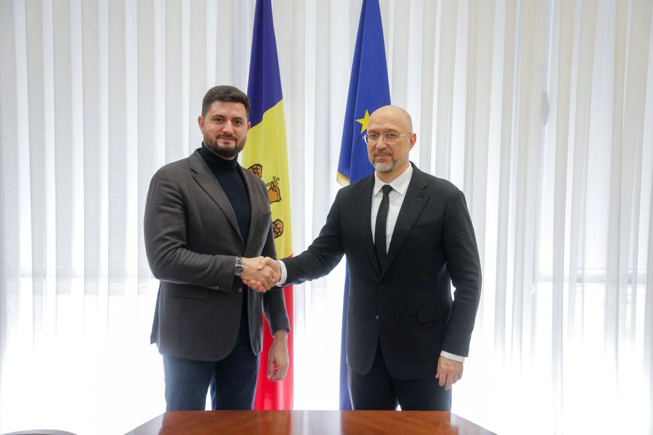 Шмигаль зустрівся з міністром енергетики Молдови Доріном Жунгієту