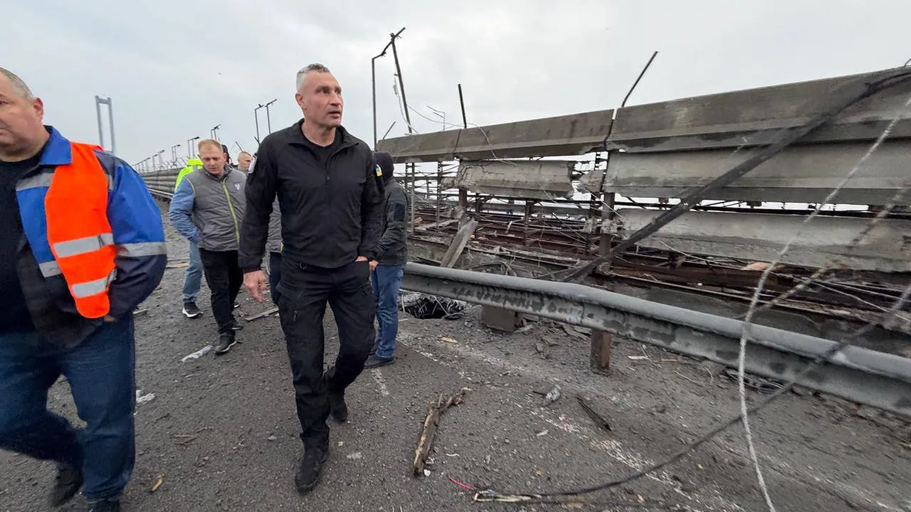 Південний міст після атаки Південний міст після атаки