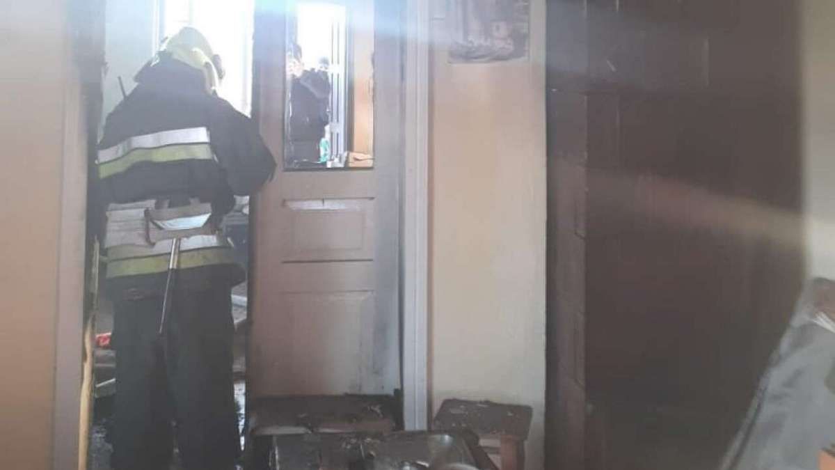 На Прикарпатті горів житловий будинок: загинув чоловік