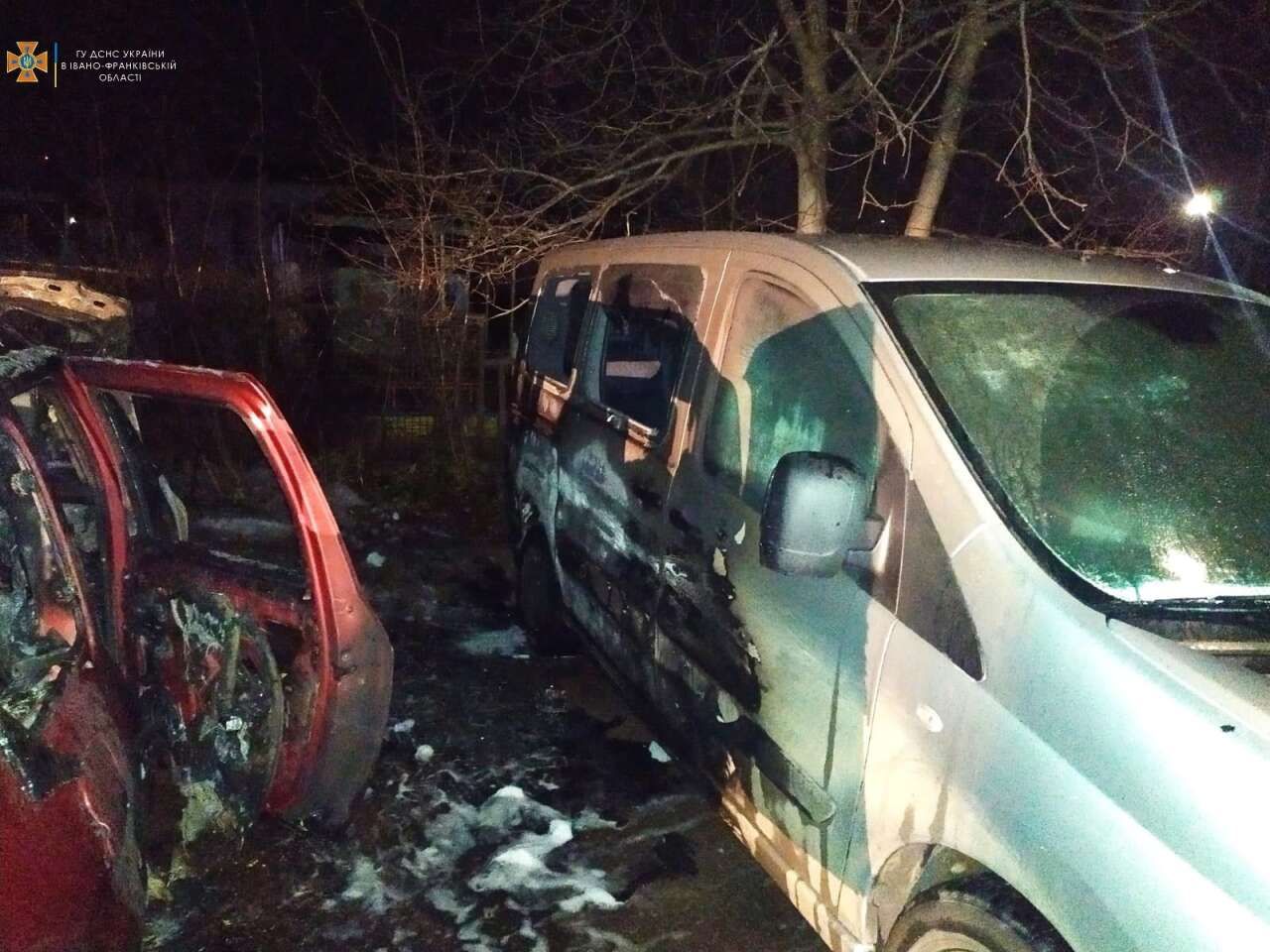 В місті Долина горіли Renault Logan, Peugeot Expert, Volkswagen Golf 7