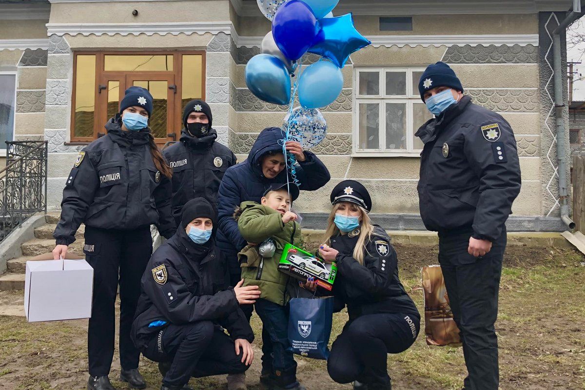 Поліцейські здійснили мрію маленького прикарпатця 1
