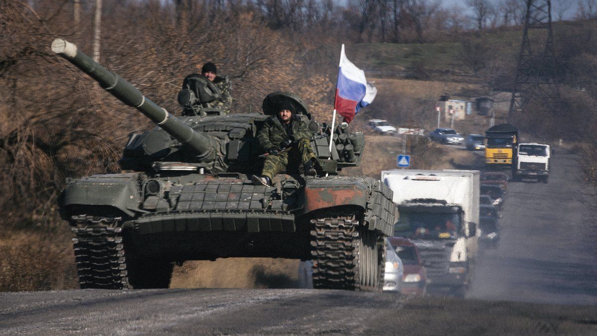 Бачиш ворожі війська - передай інформацію на офіційний чат-бот
