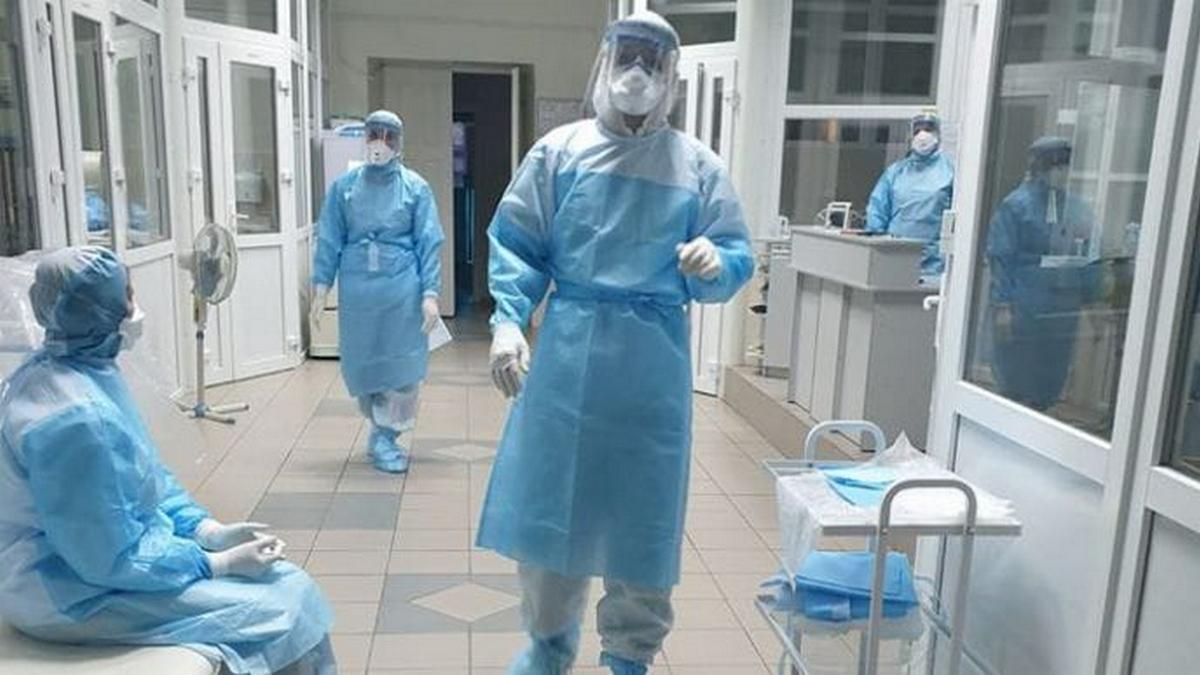На Франківщині виявили 469 нових випадків COVID-19, померло 6 людей