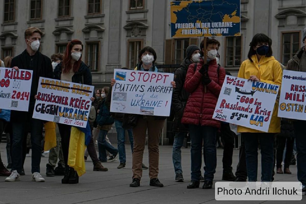 Акції на підтримку України пройшли у чотирьох найбільших містах Австрії 1