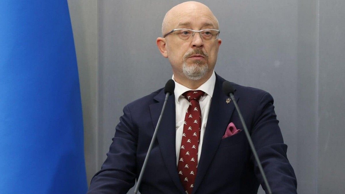 Голова Міноборони закликав українців публікувати у соцмережах докази злочинів РФ