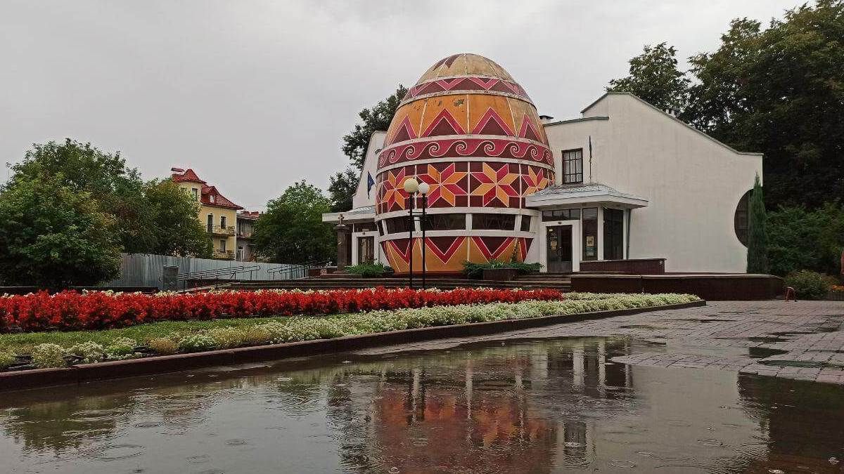 Хмарно, вітряно, дощ: погода в Коломиї на 23 лютого