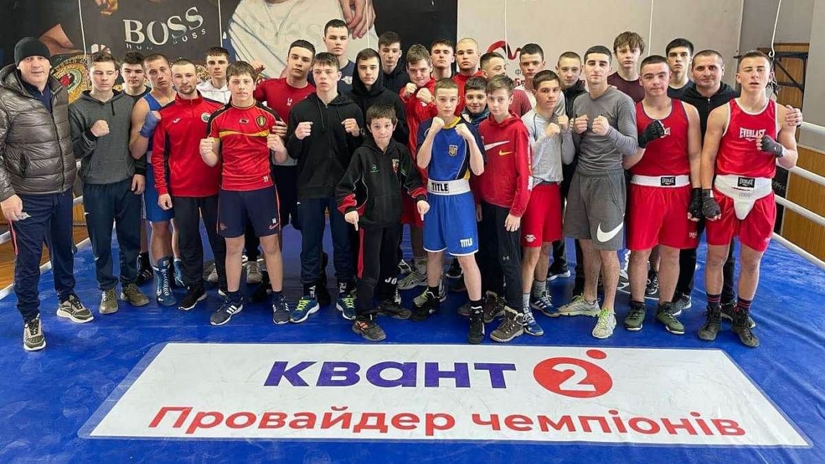 Боксери з різних міст готувалися до чемпіонатів у Коломиї