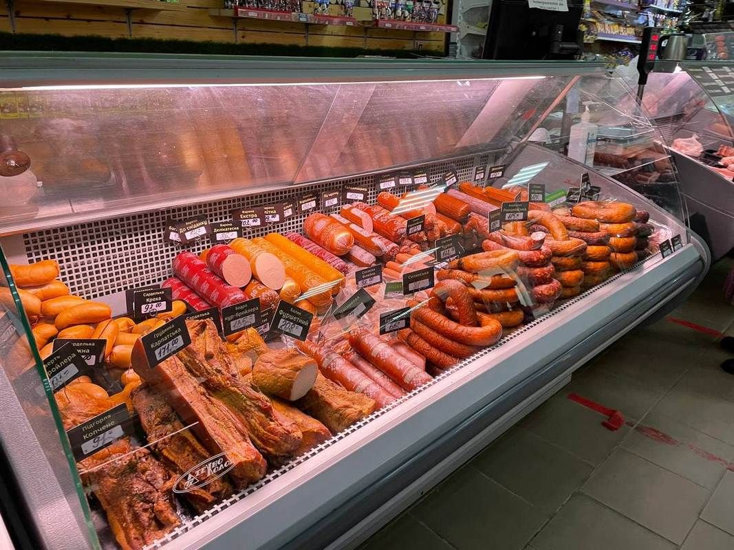 Чи вистачає продуктів у магазинах та на ринку Коломиї 4
