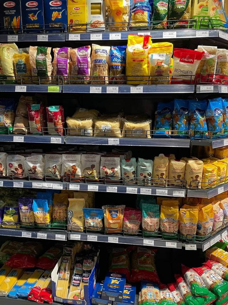 Чи вистачає продуктів у магазинах та на ринку Коломиї 1