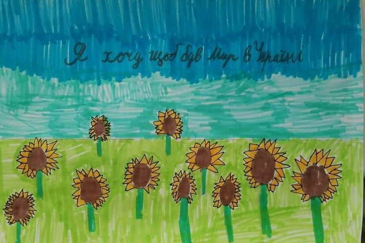 Малюнки українських дітей війни передадуть у Гаагу 9