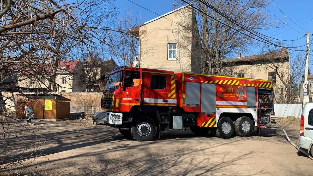 Антирекорд місяця: за добу рятувальникам Прикарпаття довелося гасити 66 пожеж на 13 гектарах