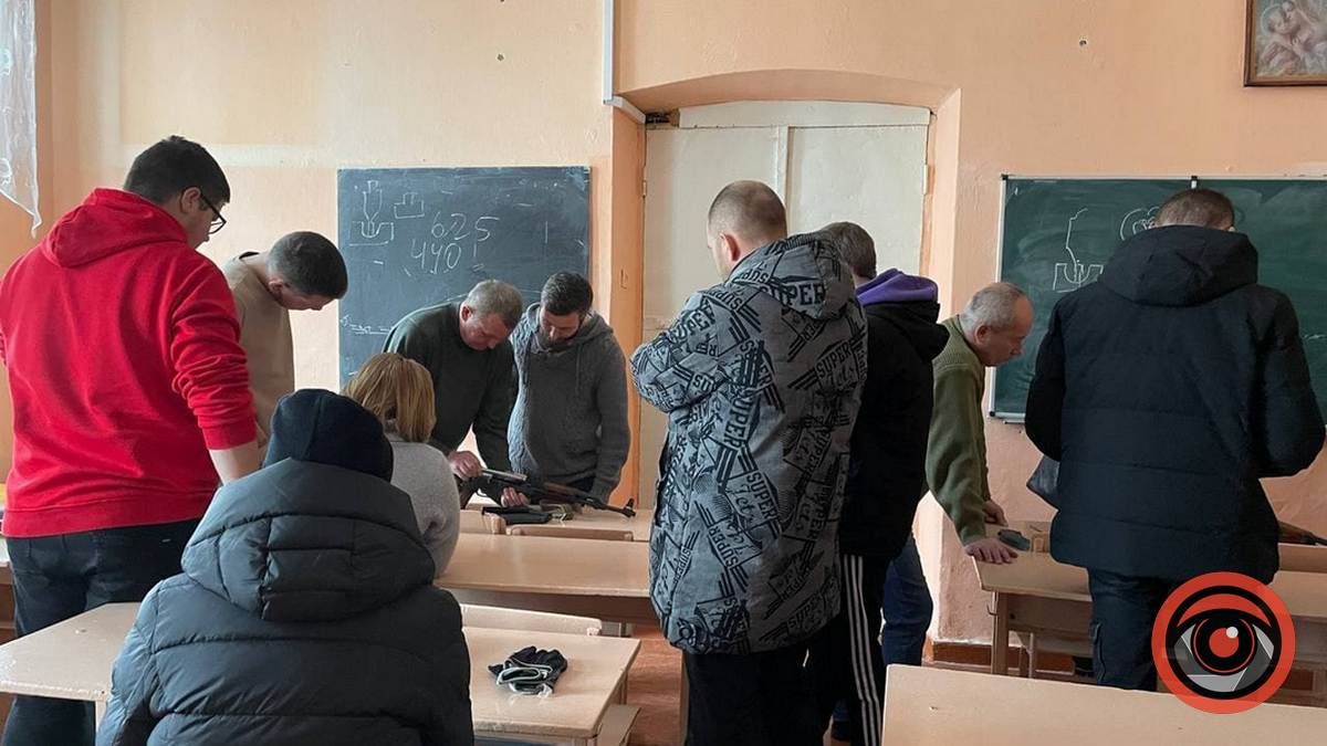 Коломиян навчають захищати Україну та рятувати життя 3