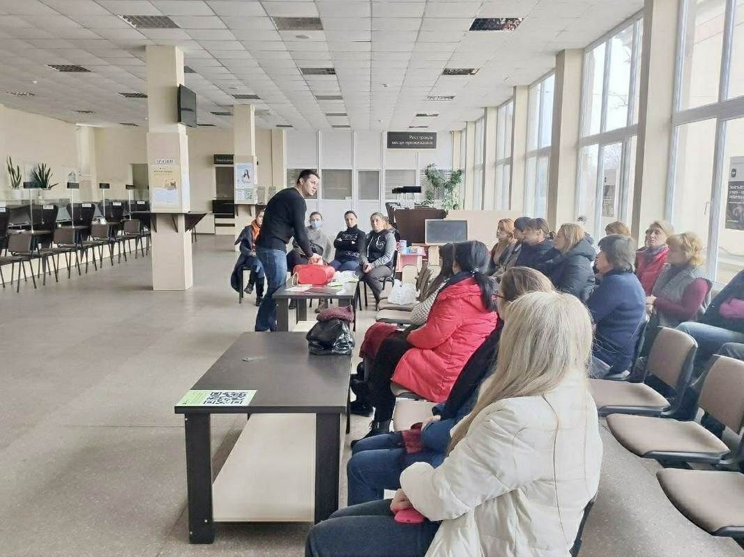 Коломиян навчають захищати Україну та рятувати життя 1