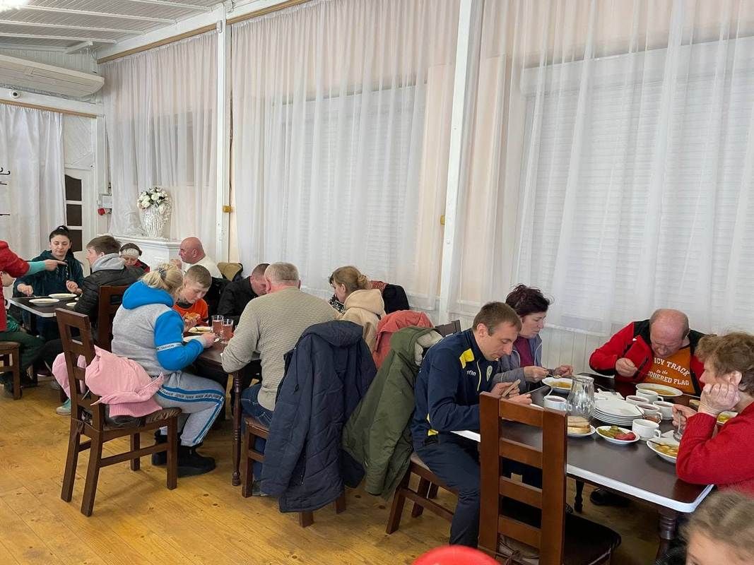 У Коломиї готують безкоштовні обіди для переселенців 1