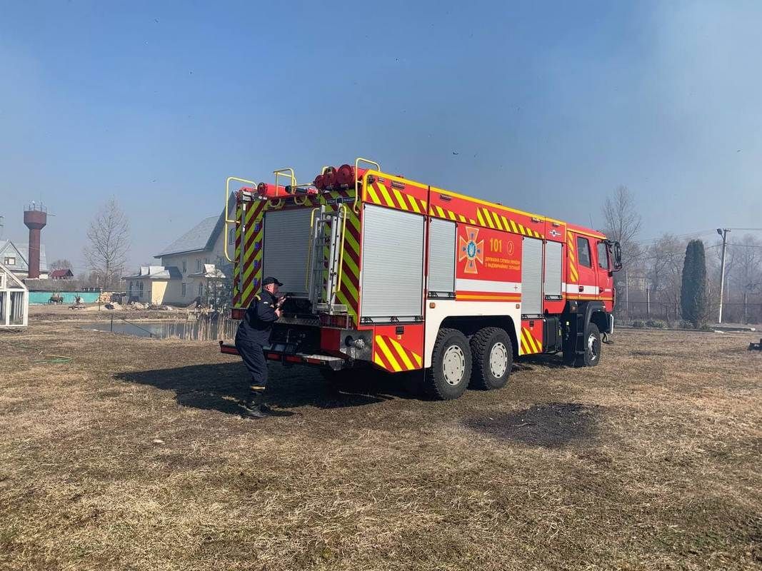 Через паління сухої трави у Коломиї ще одна масштабна пожежа 5
