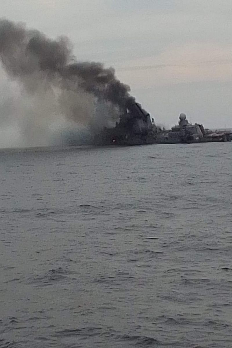 Журналіст OSINTtechnical оприлюднив фото підбитого крейсера "Москва" 1