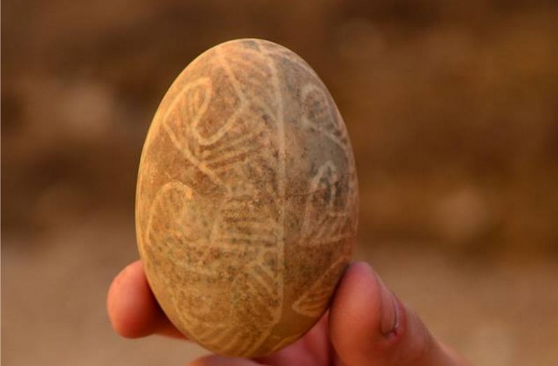 В топ-4 найдавніших знахідок входить писанка, яка зберігається в Коломиї 1