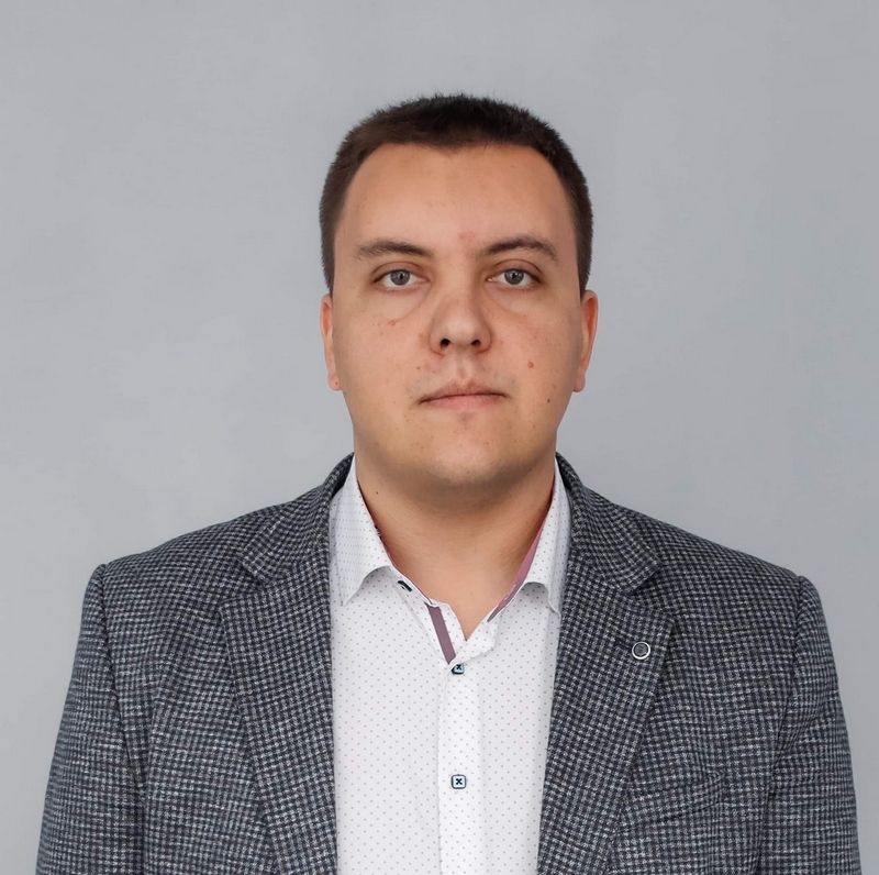 Комунальники Коломиї планують до Великодня завершити поточні ремонти доріг 1