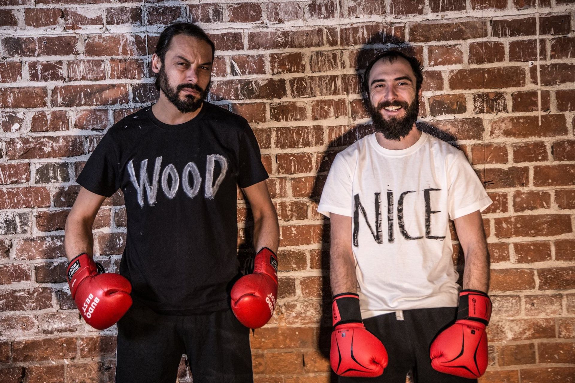 Даніель та Андрей святкують річницю своєї майстерні "Wood Be Nice"