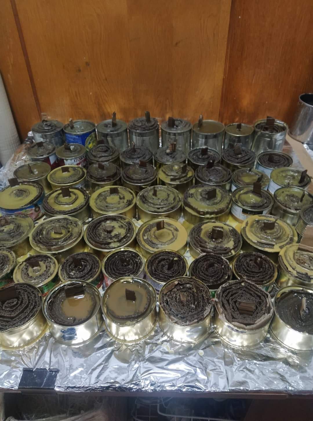 У Коломиї збирають матеріали для виготовлення окопних свічок для військових 1