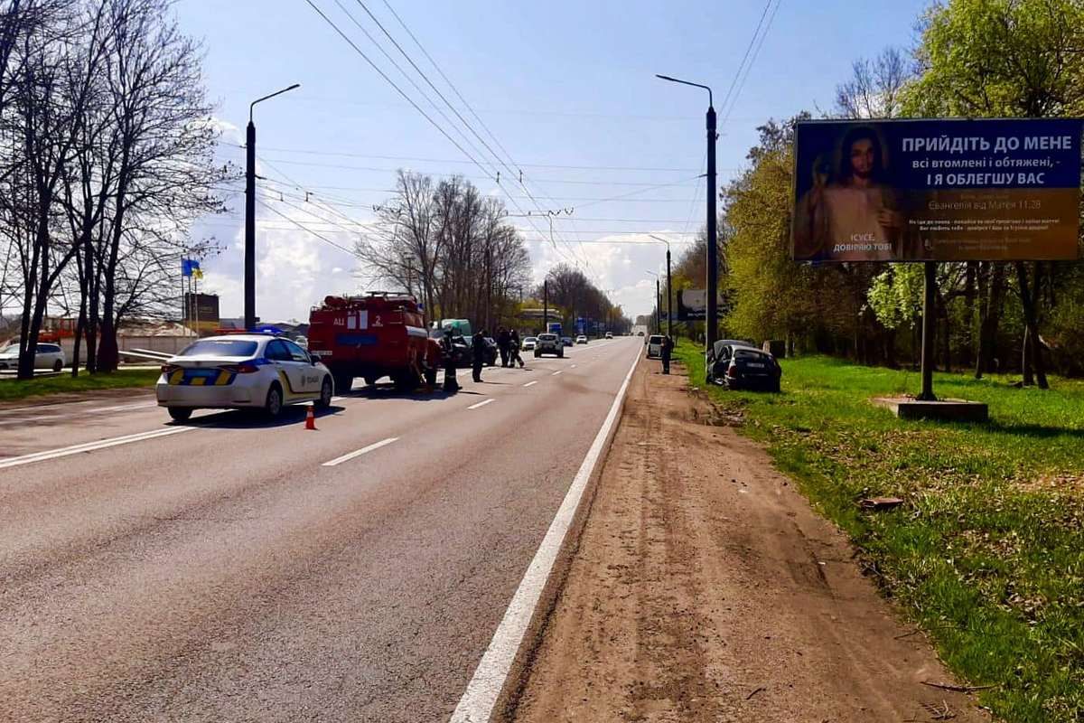 Двоє травмованих в результаті ДТП на Прикарпатті 2