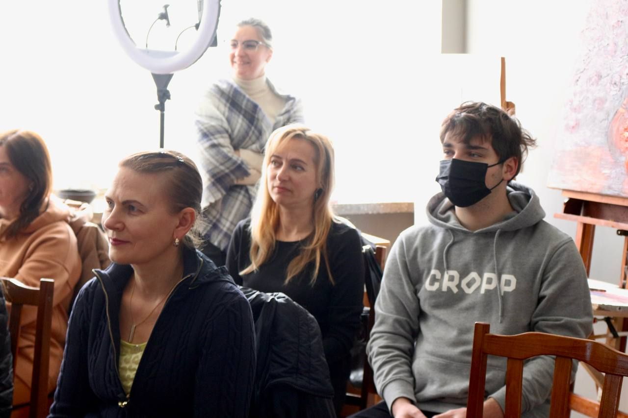 Коломия: вивчайте українську мову без нудних конспектів 2