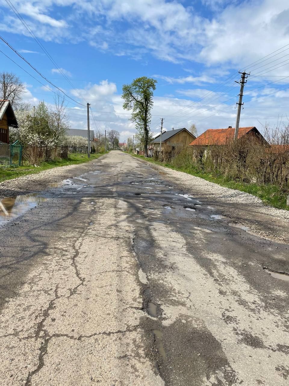 Вул. Довбуша