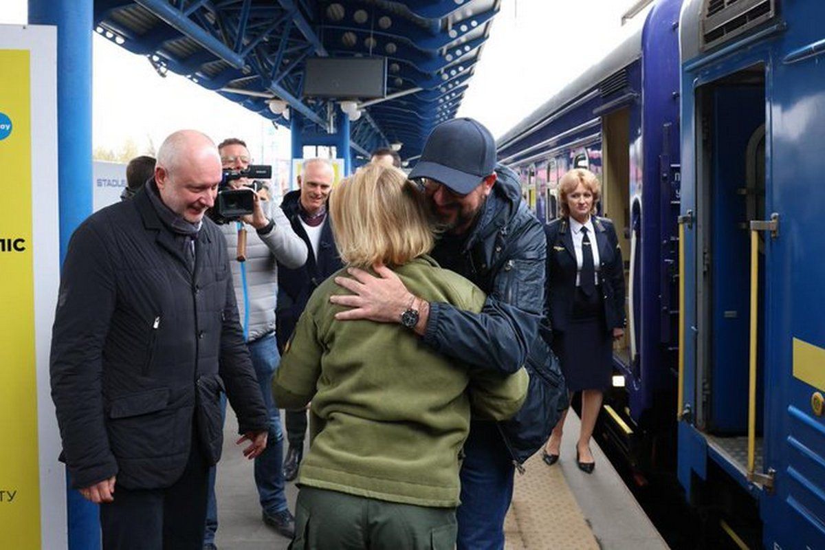 «У серці вільної Європи» – голова Європейської ради прибув до Києва 1