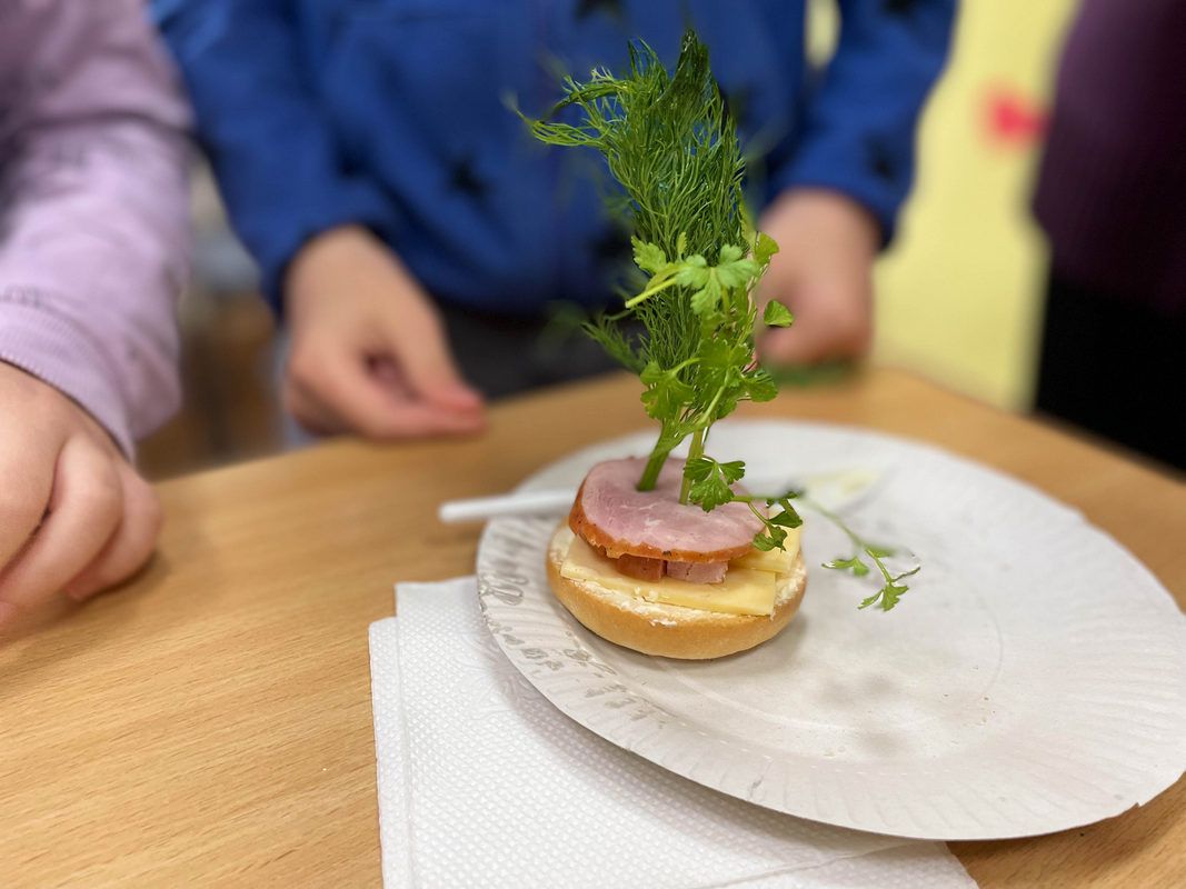 Маленький майстер-шеф: у Коломиї дітей вчать готувати прості страви 7