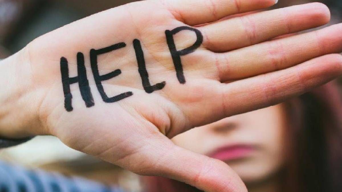 "Поруч": в Україні запускають онлайн-групи підтримки для підлітків