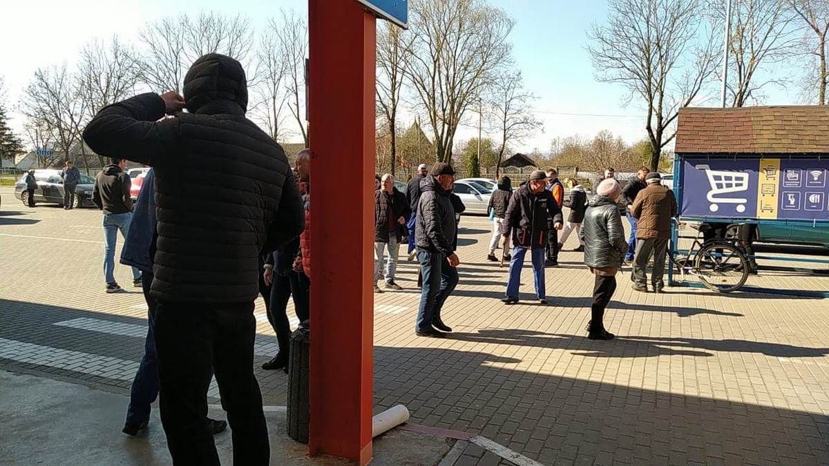 Коломийські ДСНСники перевірили дії працівників торгового центру за сигналом "Повітряна тривога" 1