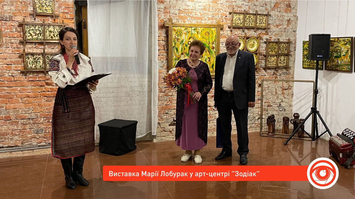Традиції з любов'ю: відома майстриня з Коломиї присвятила виставку своєму чоловіку